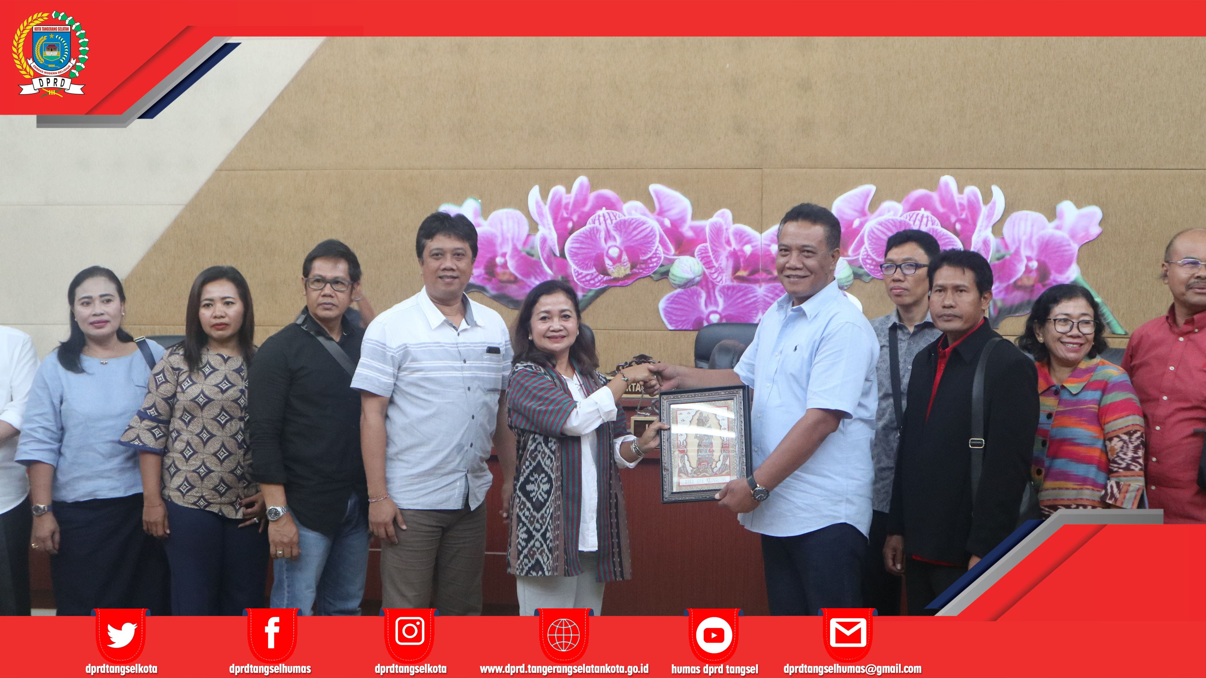 Dra Made Laksmi P WK Komisi III menerima kunker 4 Kab Provinsi Bali