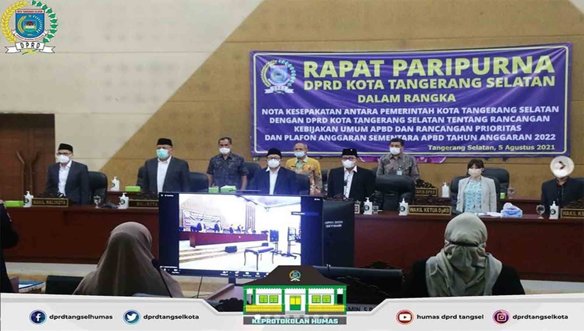 Rapat Paripurna tentang Nota Kesepakatan antara Pemkot & DPRD Tangsel 