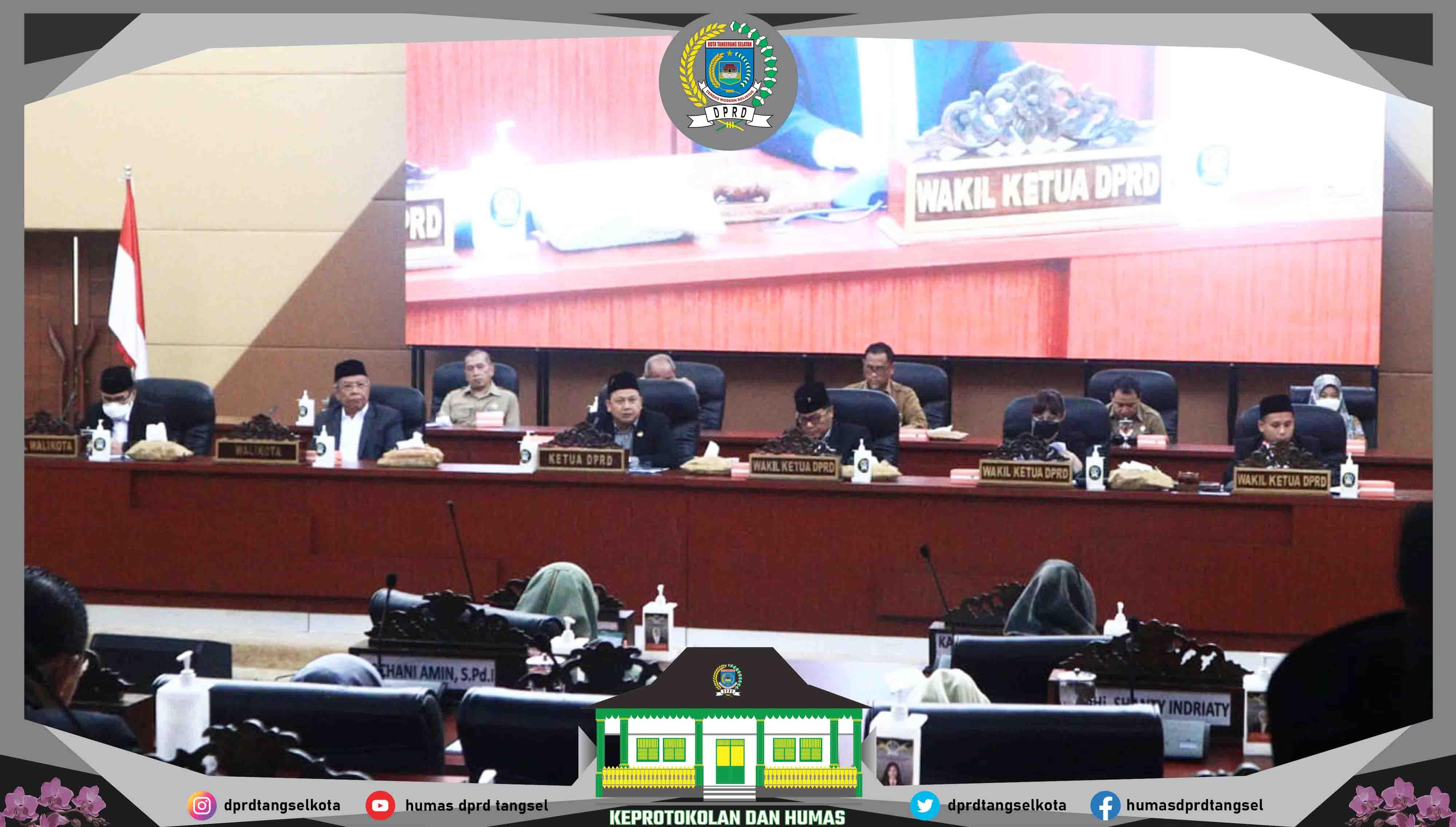 Rapat Paripurna dalam rangka Jawaban Walikota Tangerang Selatan